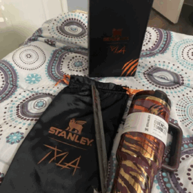 Stanley x Tyla Tyger 40oz Limited Edition Quencher H2.0 Flowstate Tumbler NEW BOX photo review