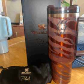 Stanley x Tyla Tyger 40oz Limited Edition Quencher H2.0 Flowstate Tumbler NEW BOX photo review